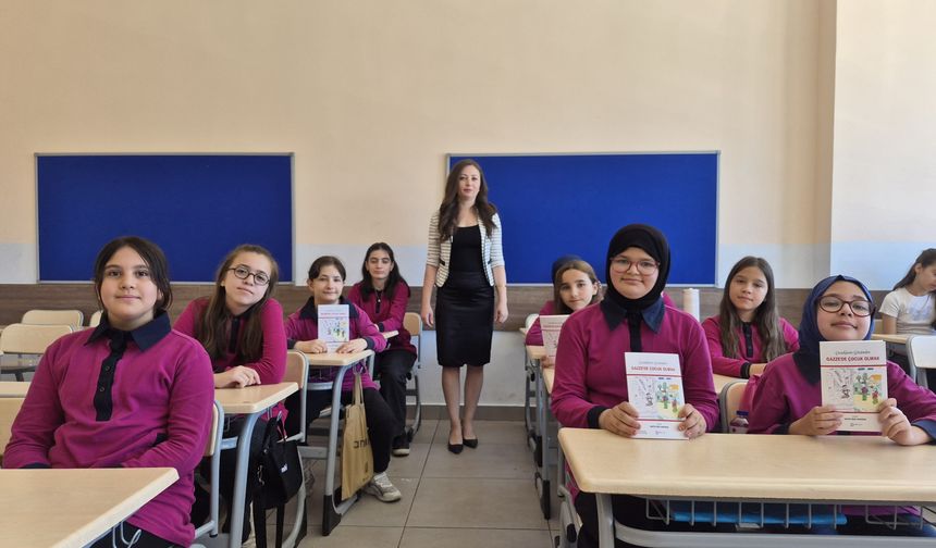 Minik Yürekler Kalemleriyle Gazze'nin Sesi Oldu