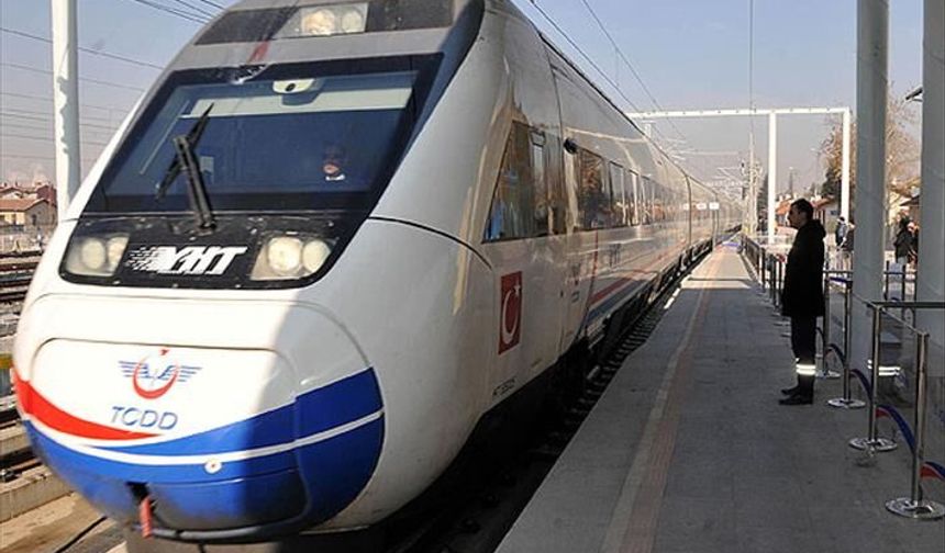Eskişehir-İstanbul Tren Seferleri Geçici Olarak Durduruldu