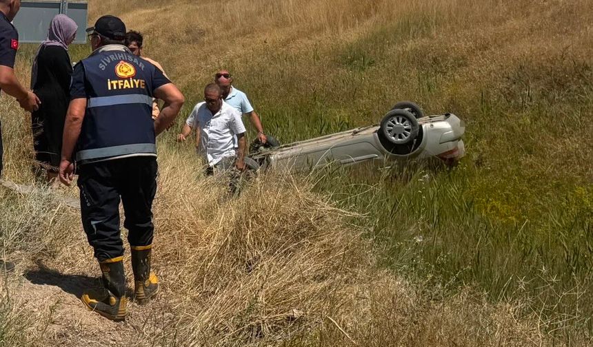Konya-Sivrihisar Yolunda Otomobil Takla Attı: 2 Yaralı