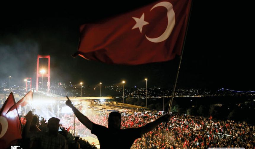 Fenerbahçe, Beşiktaş ve Galatasaray’dan Demokrasi Vurgusu