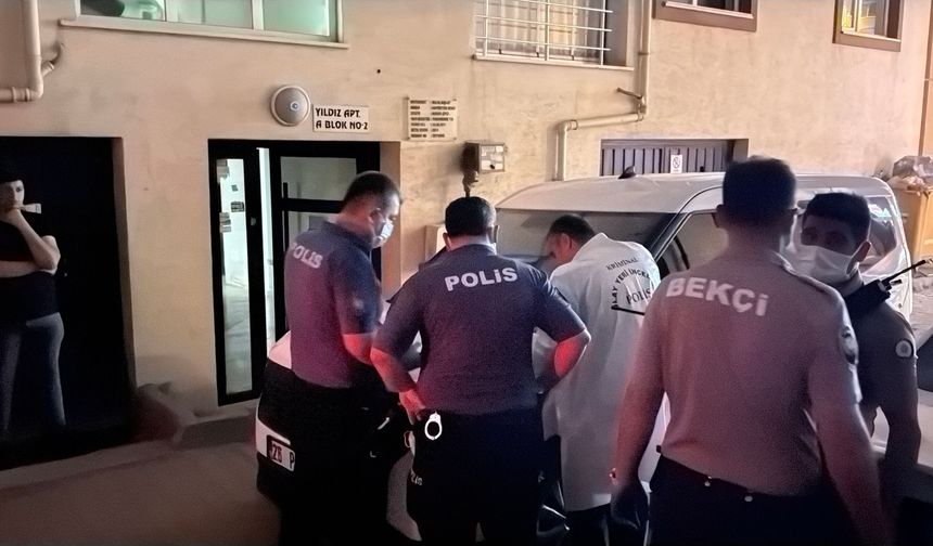 Dairesinden Koku Yayılan Yaşlı Adam Ölü Bulundu