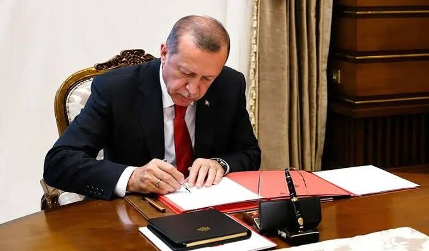 Cumhurbaşkanı Erdoğan'ın İmzasıyla Atama ve Görevden Alma Kararları Resmi Gazete'de