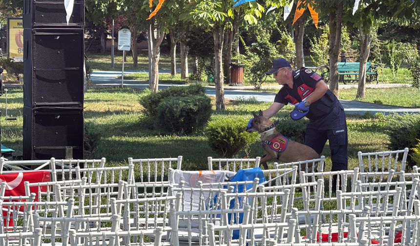 Eskişehir’de Bakan Programı Öncesi Bomba Araması