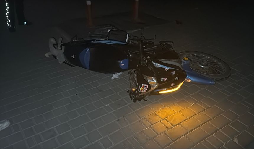 Eskişehir’de Polisten Kaçan Motosikletli Kaza Yaptı