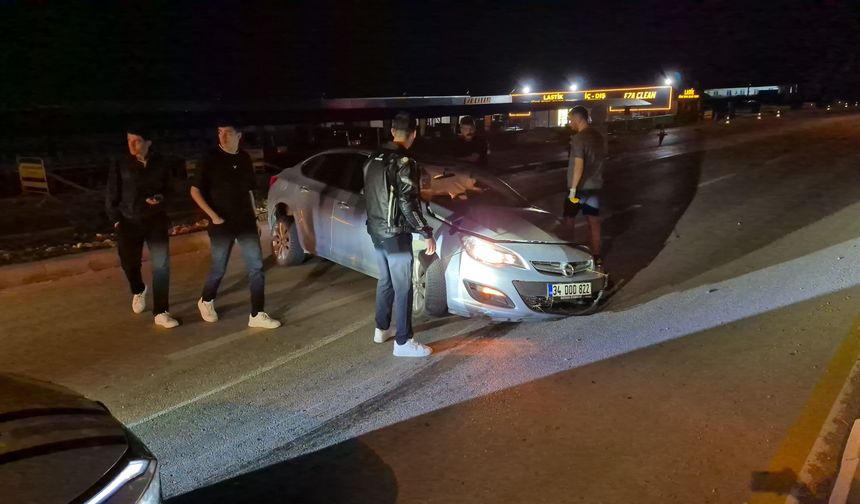 Eskişehir’de Alkollü Sürücü Tabelayı Devirdi