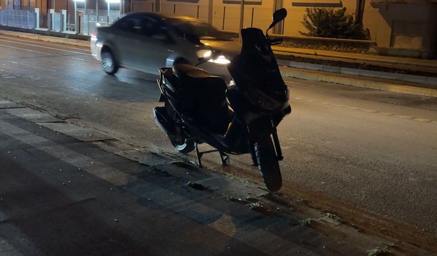 Eskişehir'de Motosiklet Kazasında 2’si Çocuk 3 Yaralı