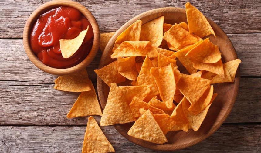 Cips ve Hazır Yemek Kalbi Tehdit Ediyor
