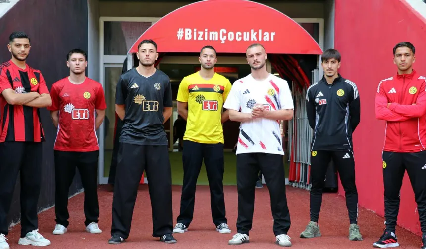 Eskişehirspor Taraftarı Formaları Bekliyor