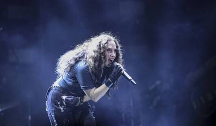 Sertab Erener Eskişehir’de Hayranlarıyla Buluşuyor
