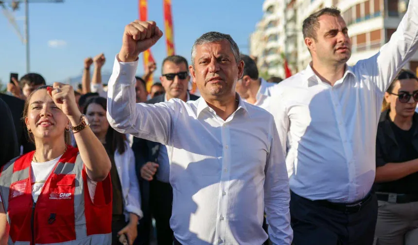 Özgür Özel’den CHP'ye Veda Konuşması!