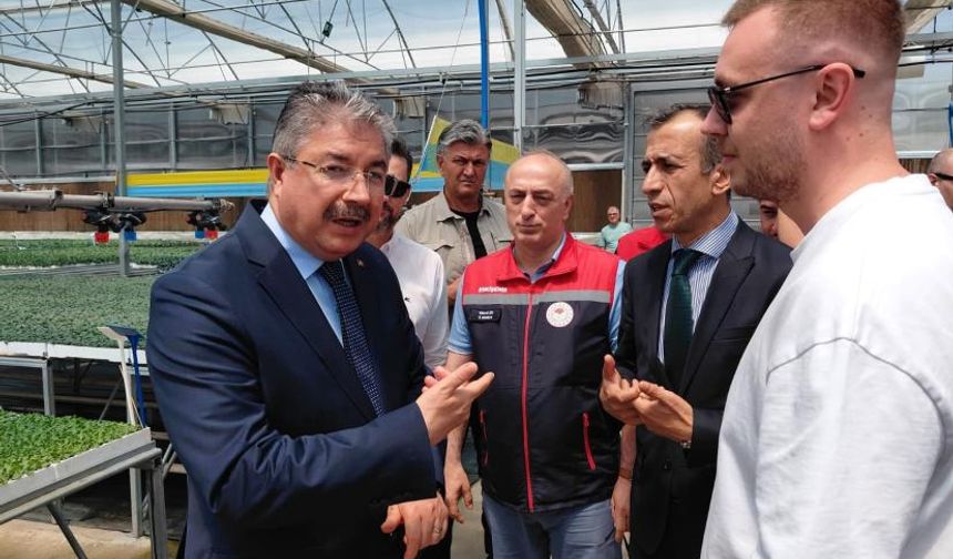 Vali Yılmaz’dan Sarıcakaya’daki Fide Üretim Tesisine Ziyaret