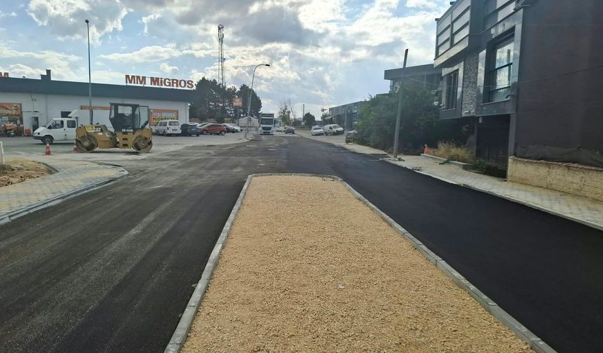 Zincirlikuyu Mahallesi'nde Üstyapı Çalışmaları Sürüyor