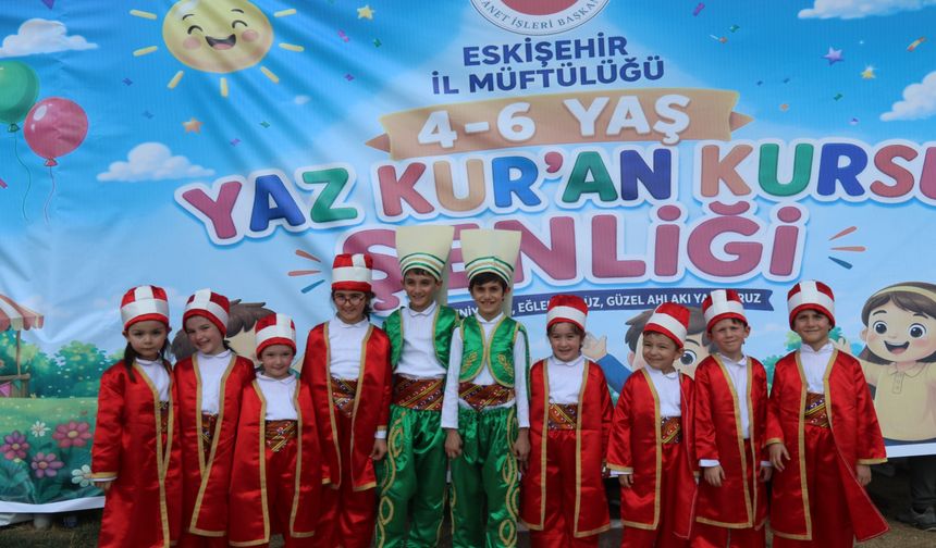 Eskişehir’de Yaz Kur’an Kursları Şenlikle Sona Erdi