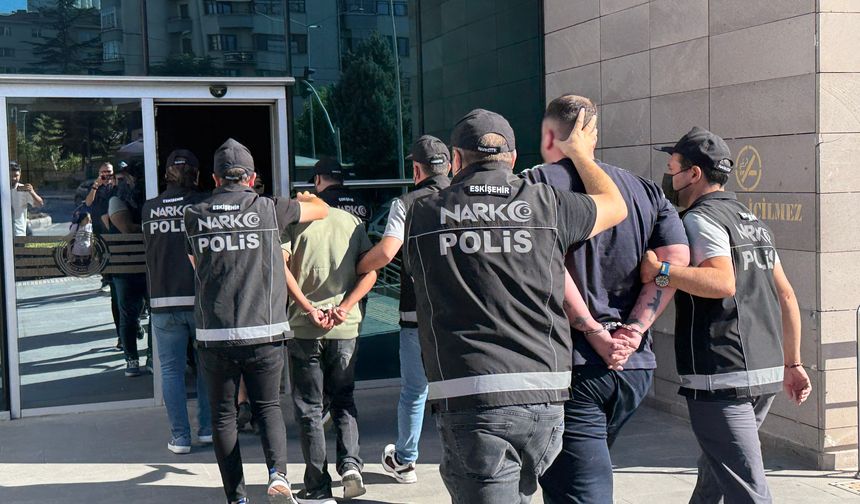 Eskişehir'de Polis Operasyonu: 147 Bin Hap Bulundu