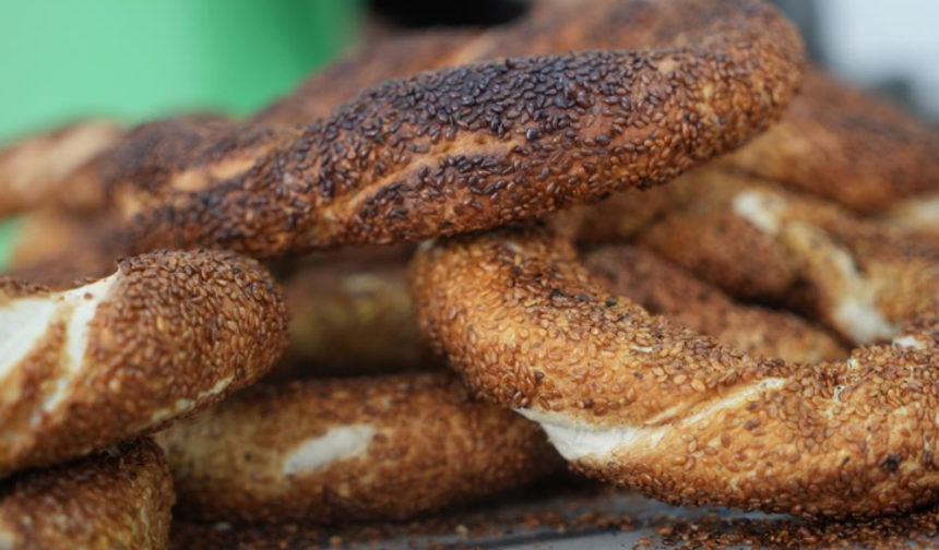 İzmitlilerden Simit Sıralamasına Tepki!