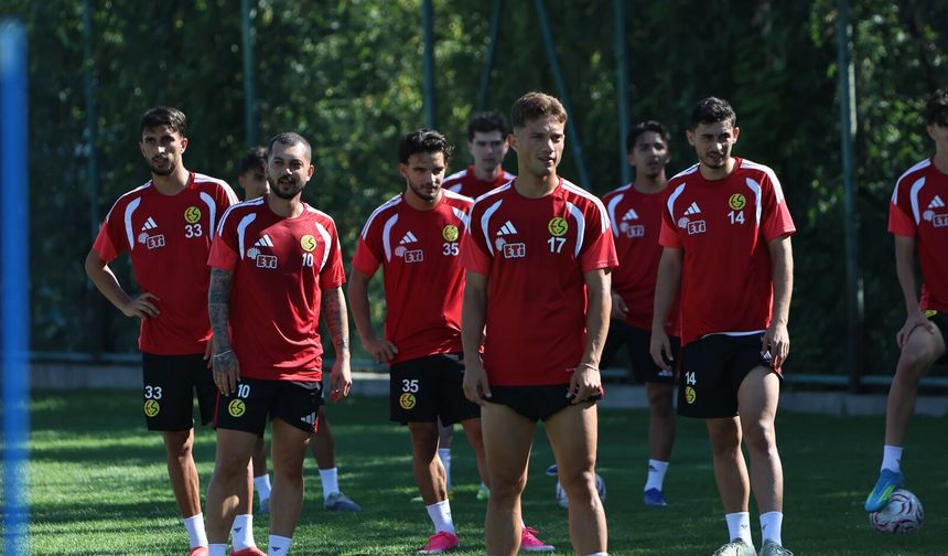 Şapcı oyuncuları yakın takibe aldı!