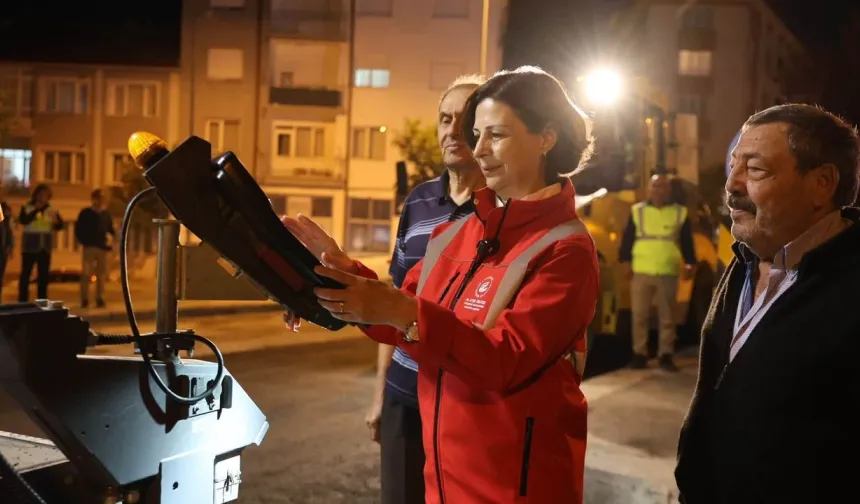 Ali Rıza Efendi Caddesi’nde Asfalt Yenileme: Ünlüce Gece Mesaisinde!