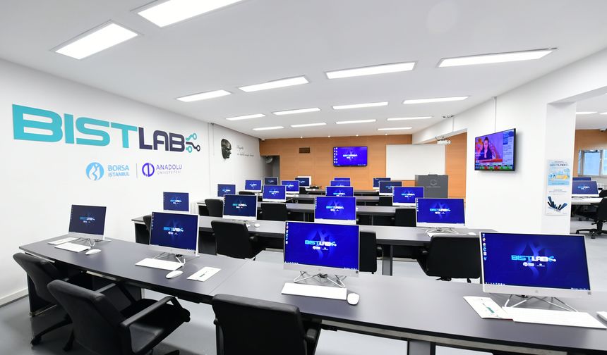 Ekonomi ve Yönetim Eğitiminde Köklü Adres: Anadolu Üniversitesi İİBF