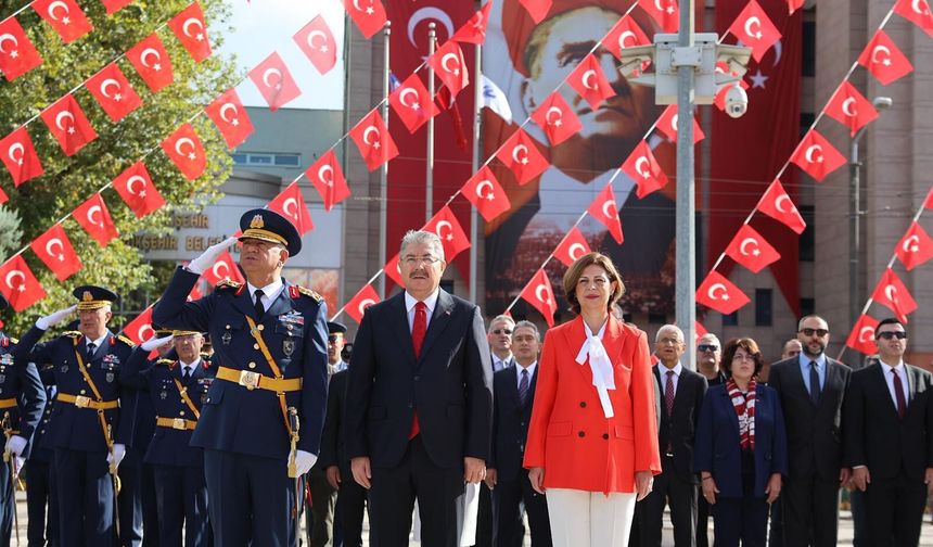 Eskişehir'de 30 Ağustos Zafer Bayramı Coşkuyla Kutlandı
