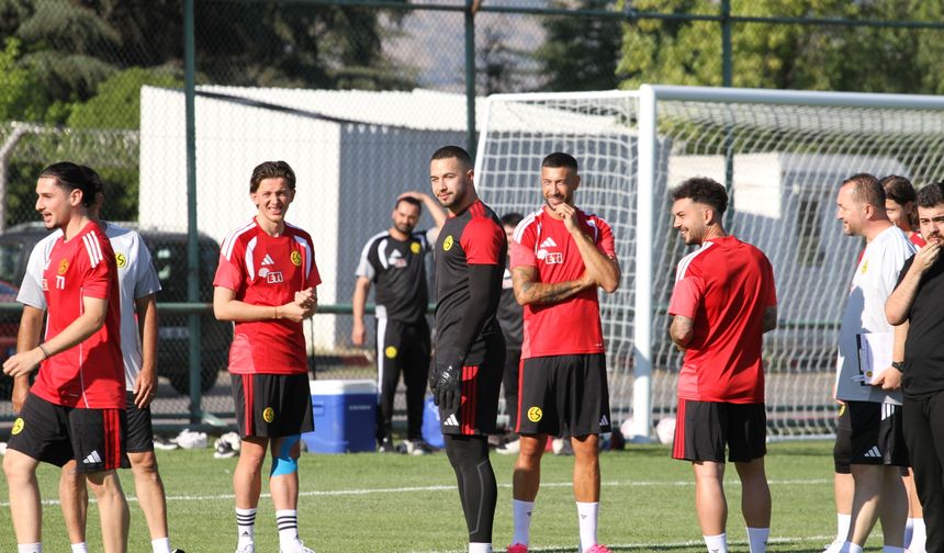 Şimşekler Bolu kampı öncesi vites yükseltti