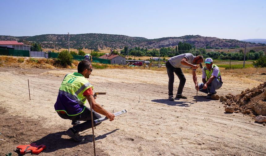 Tepebaşı Belediyesi Kırsal Mahallelerde Yeşil Alan Sayısını Artırıyor