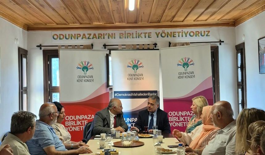 Odunpazarı Kaymakamı Ahmet Hikmet Şahin’den Kent Konseyine Ziyaret
