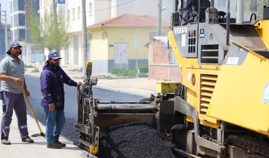 Eskişehir’de 7 Mahallede Yol Yenileme Devam Ediyor