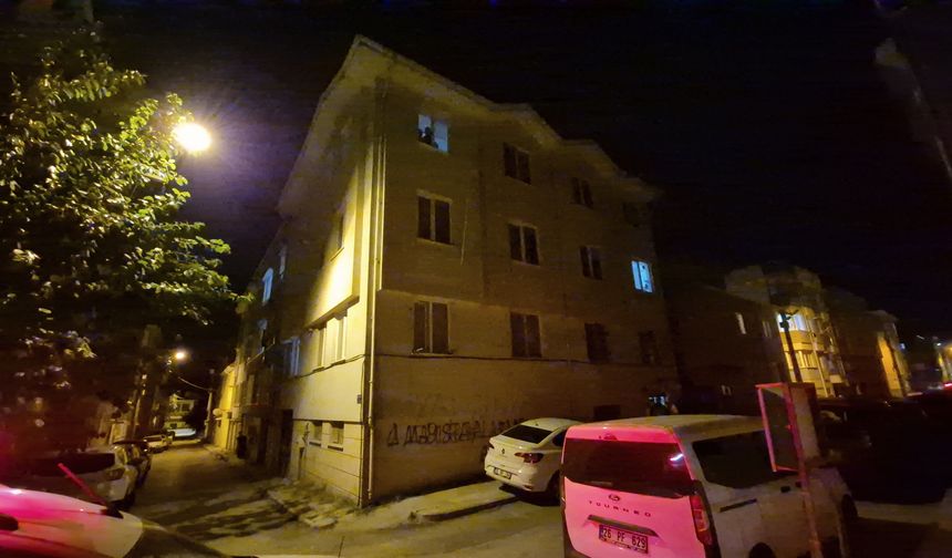 Eskişehir'de 2'nci Kattan Düşen Şahıs Hayatını Kaybetti