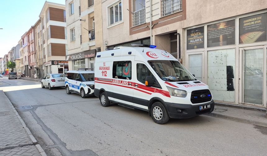 Eskişehir'de Yataktan Düşen Adam Hayatını Kaybetti