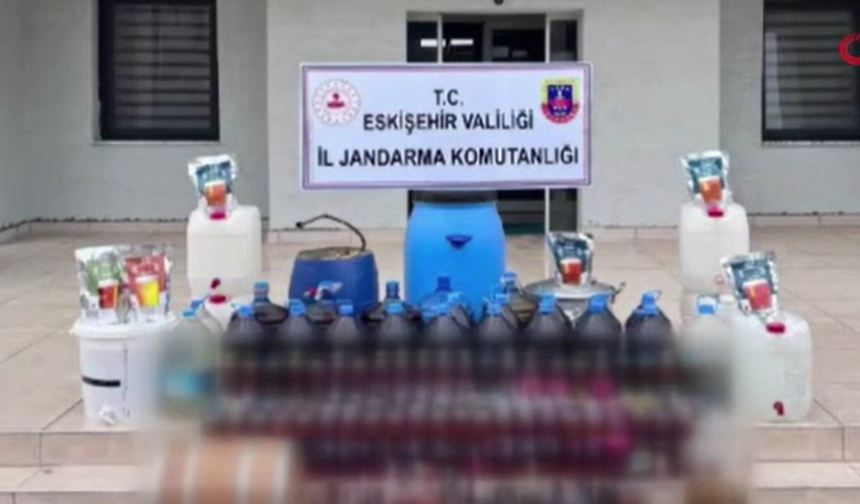 Eskişehir'de Kaçak Alkol Operasyonu: Yüzlerce Litre Ürün Ele Geçirildi