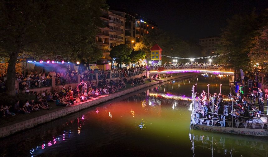Uluslararası Eskişehir Porsuk Festivali Sanatla sürdü
