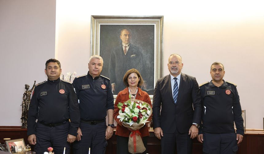 Eskişehir İtfaiyesi 99. kuruluş yıl dönümünde Başkan Ünlüce'yi ziyaret etti