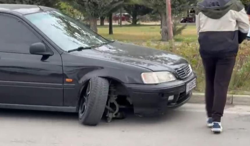 Eskişehir'de Kontrolden Çıkan Araç Kaza Yaptı: Sürücü Şok Geçirdi