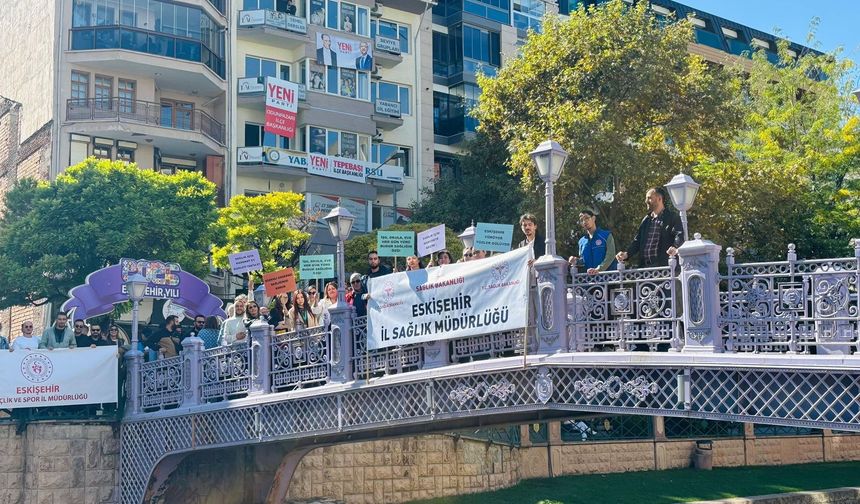 Eskişehir'de Dünya Yürüyüş Günü'nde Hareketli Yaşama Vurgu