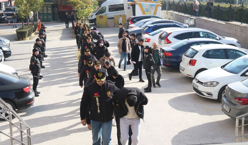 Eskişehir Merkezli Fuhuş Operasyonunda 18 Şüpheli Tutuklandı