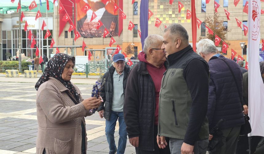 Orman Bölge Müdürlüğü’nden Anlamlı 29 Ekim Hediyesi: Bin 103 Fidan Toprakla Buluşacak