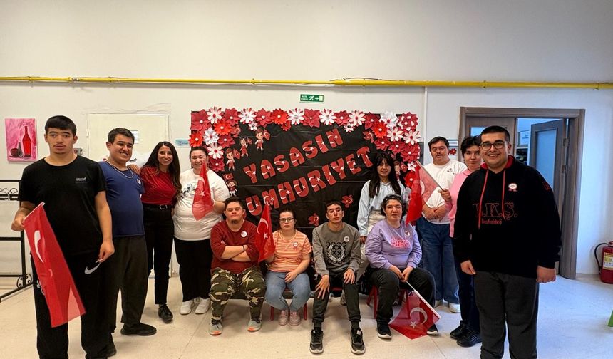 Engelsiz Kültür ve Sanat Merkezi’nde 29 Ekim Coşkusu