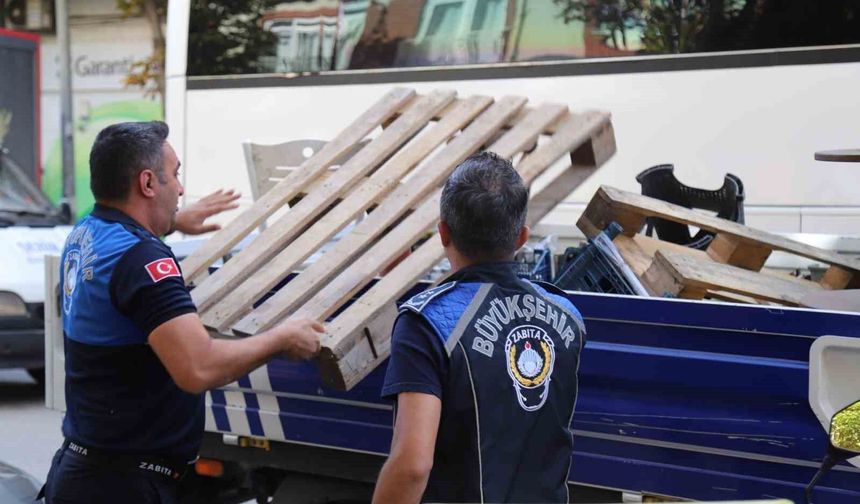Eskişehir’de Zabıtadan Kaldırım İşgallerine Sıkı Denetim