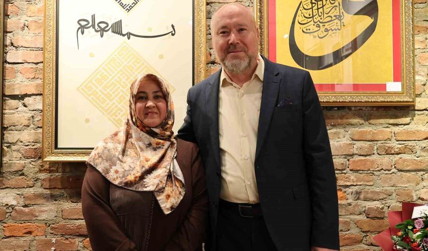 Eskişehirli Özçelikel Çiftinden İlk Hat ve Tezhip Sergisi