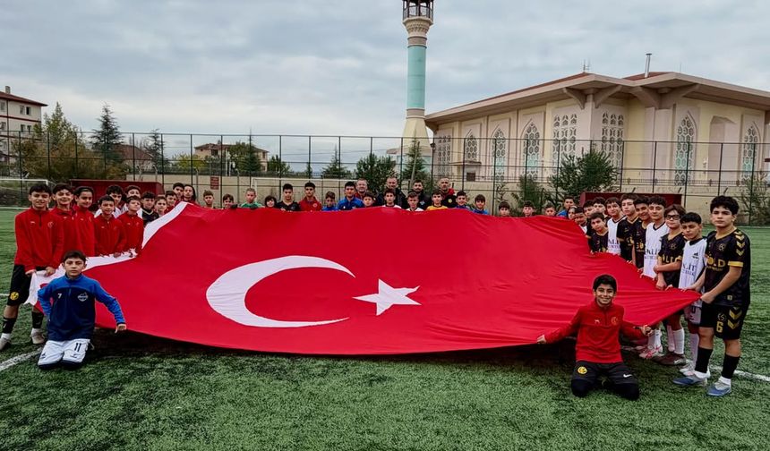 Cumhuriyet Coşkusu Es-Es Akademisi’nde