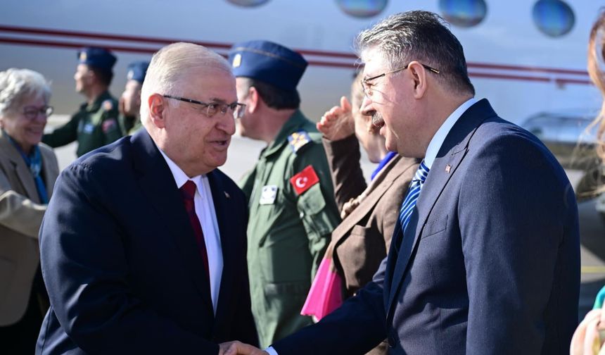 Bakan Yaşar Güler 100. Yıl Töreni İçin Eskişehir'de!