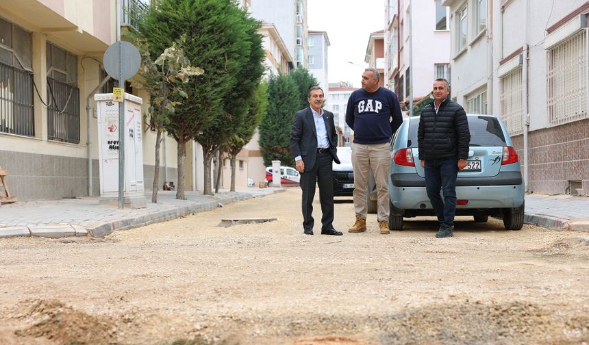 Tepebaşı’nda Üstyapı Atağı: Merkez Mahallelerde Yollar Ve Kaldırımlar Yenileniyor!