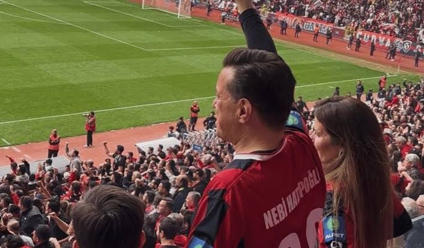 Nebi Hatipoğlu’ndan Eskişehirspor için dev çağrı: "EUROPEN adına 500 kombine almıştık, şimdi sıra şehirde!"