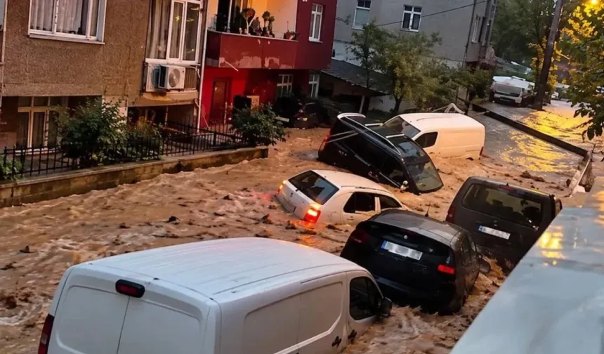 İstanbul’daki Sel Büyüdü: Aşırı Yağış mı, Betonlaşma mı Etkili?