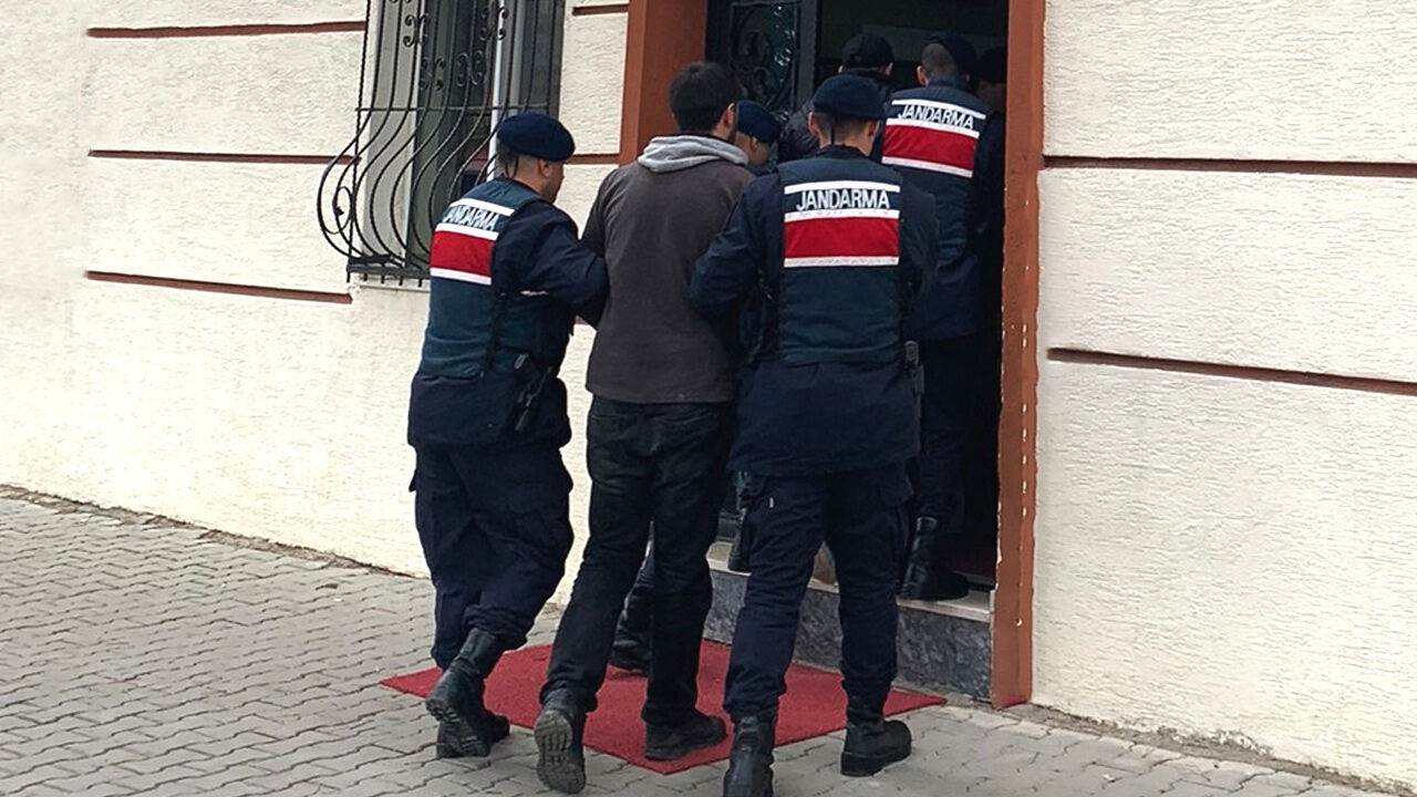 Aranması olan 