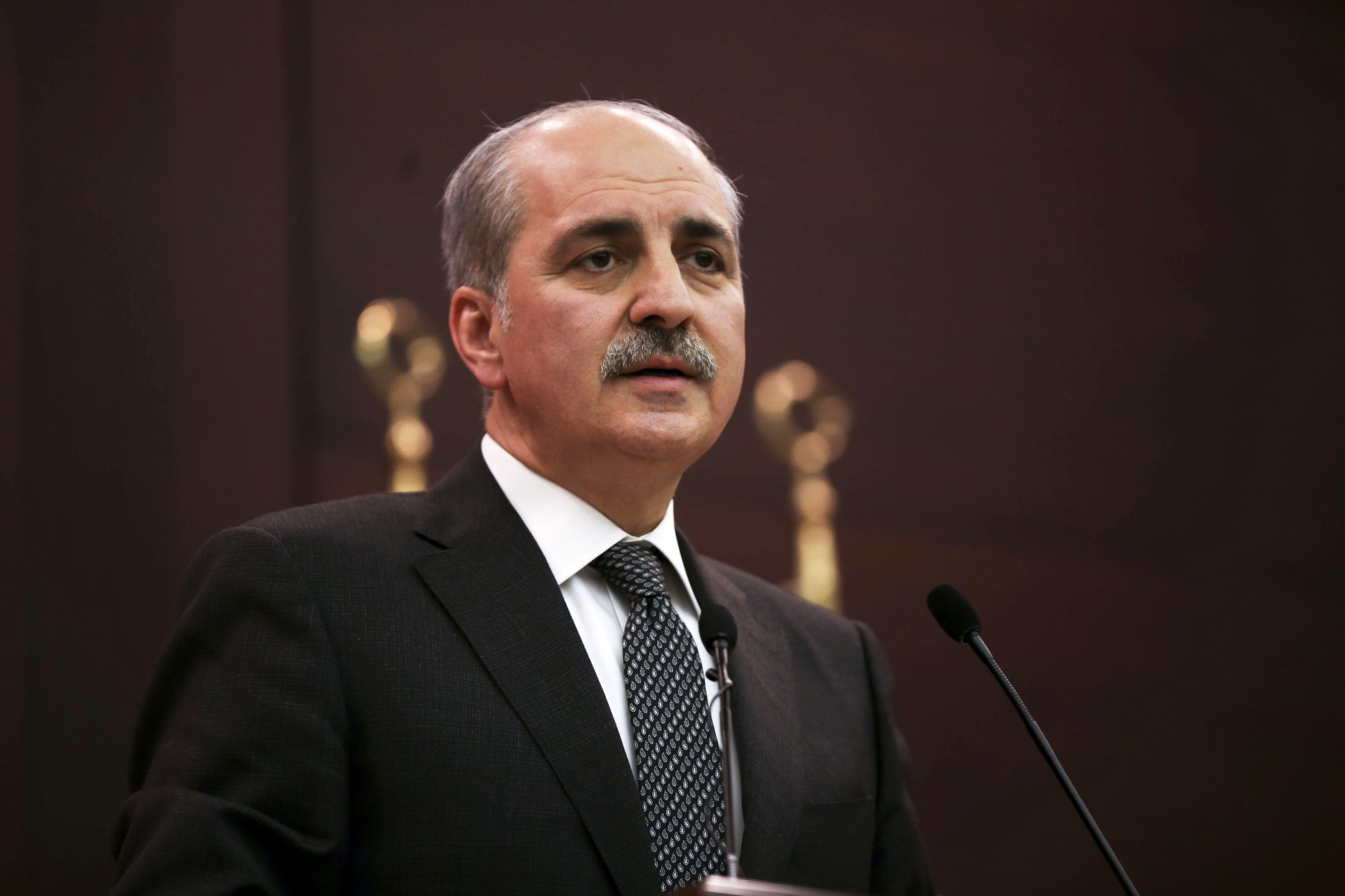 Numan Kurtulmuş