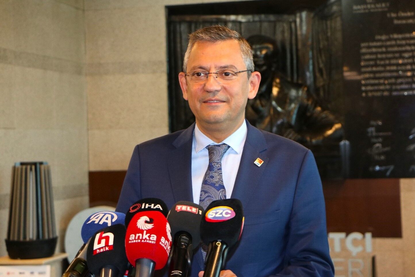 Özel Özgür Chp