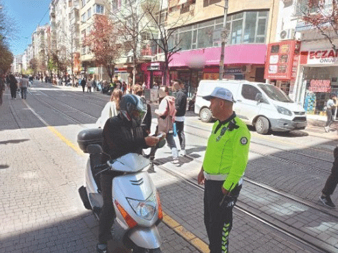 Trafiğe kapalı bölgelere giren motosiklet sürücülerine ceza kesildi