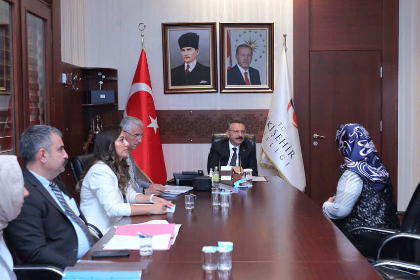 Vali Hüseyin Aksoy, Halk Günü Toplantısı'nda vatandaşları dinledi