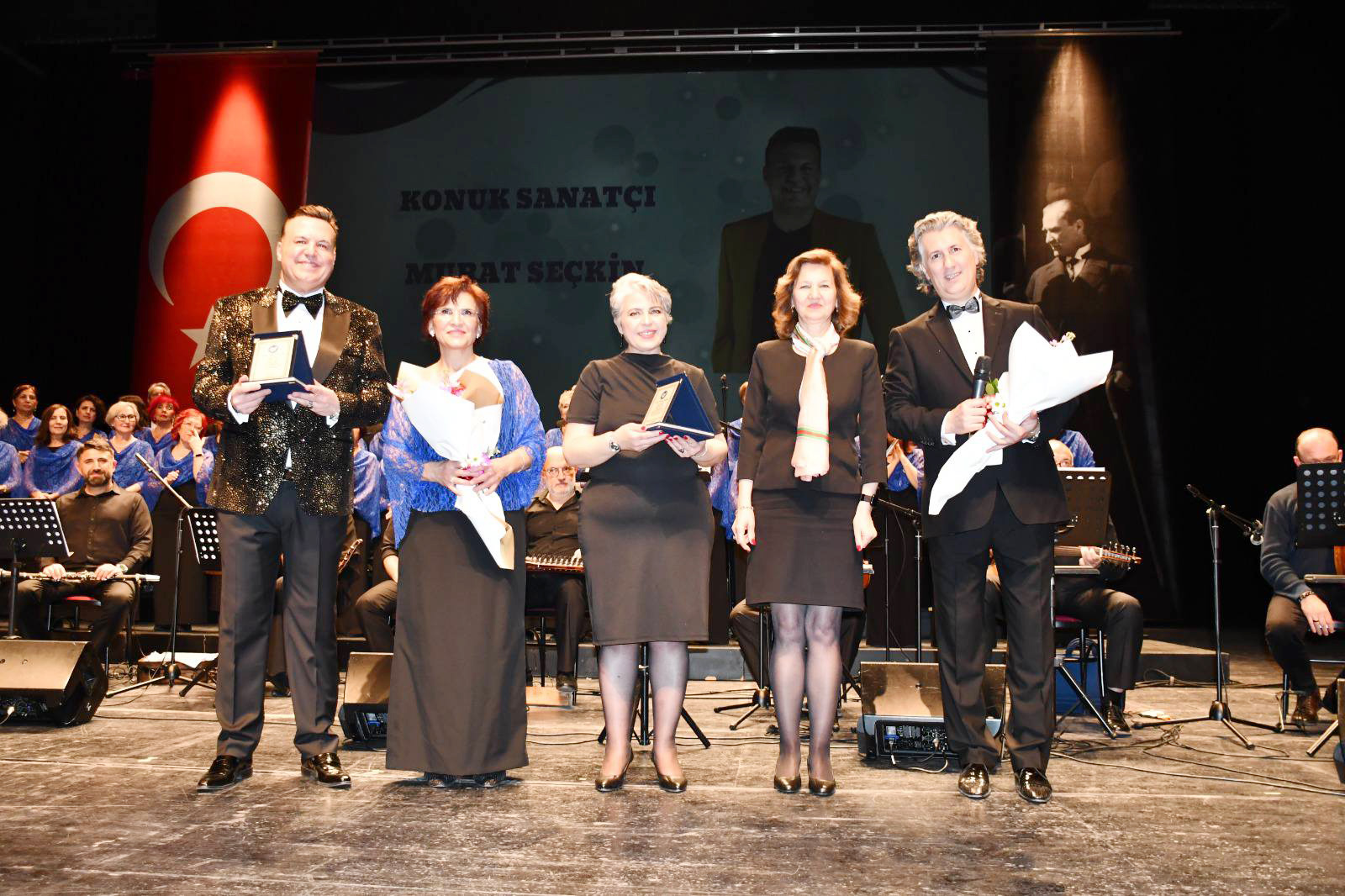 Çydd Korosu Başarılı Konserler Veriyor